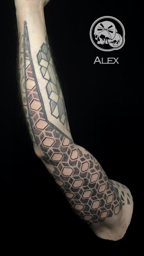 Tatouage graphique paterne noir