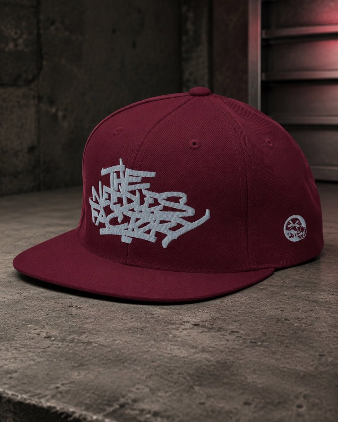 Casquette snapback bordeaux avec broderie grise The Needles Factory